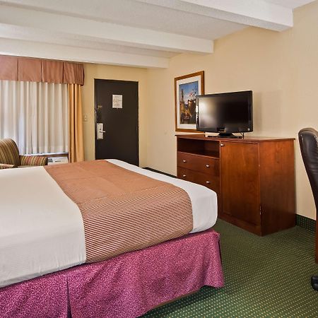 Best Western Montis Inn Saint Robert Zewnętrze zdjęcie