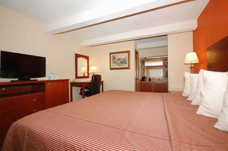 Best Western Montis Inn Saint Robert Zewnętrze zdjęcie